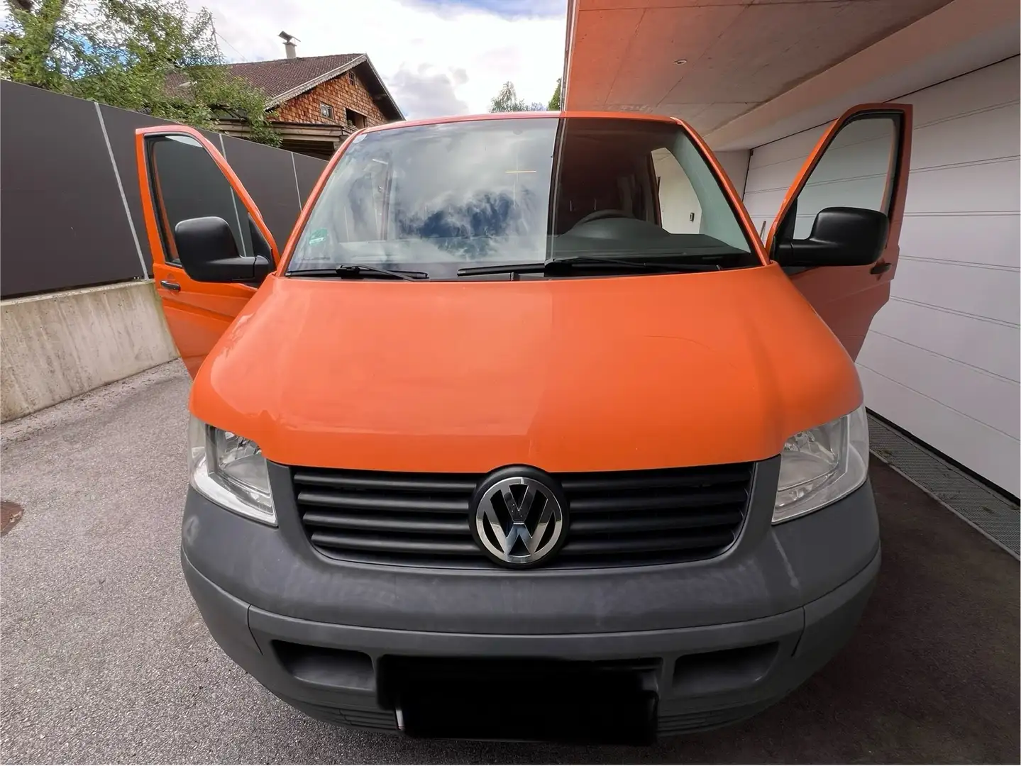 Volkswagen T5 Transporter 2,5TDI Orange - 1
