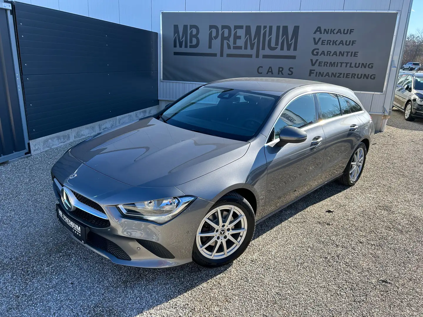 Mercedes-Benz CLA 180 CLA 180 d Business Gris - 1