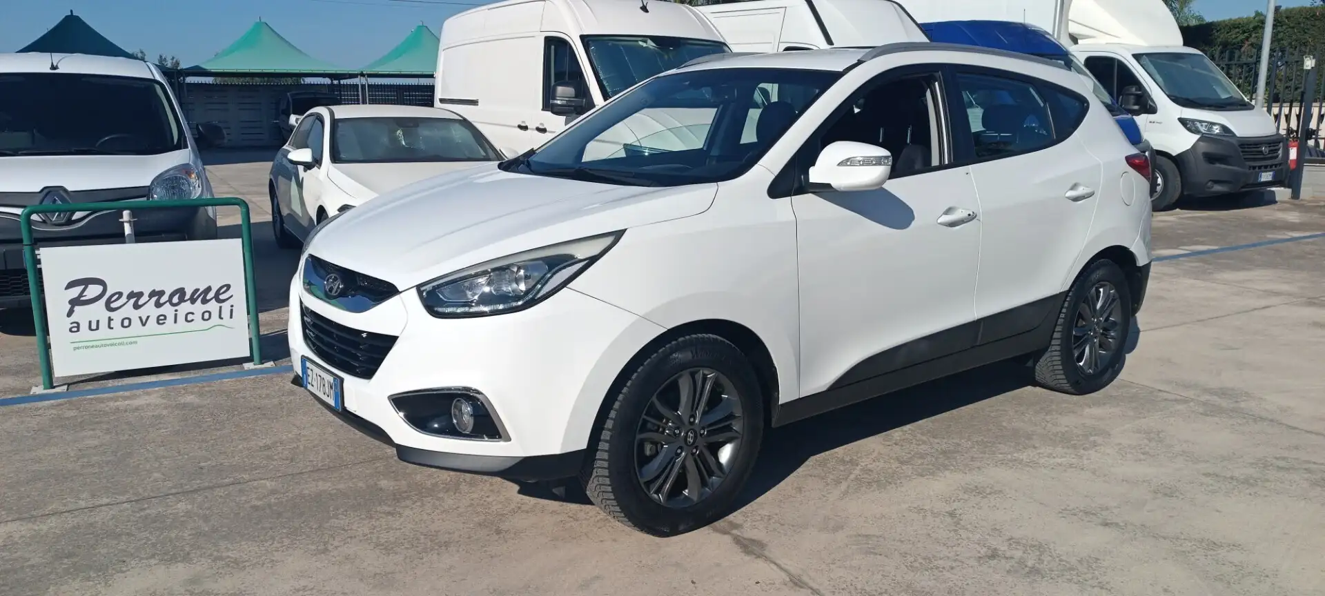 Hyundai iX35 1.7 CRDi 2WD Xpossible Bianco - 1
