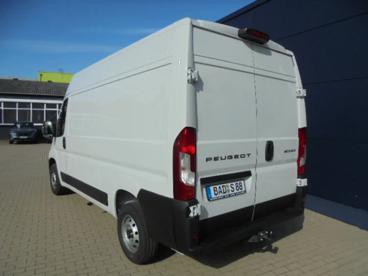 Peugeot Boxer Kastenwagen 335 L2H2 BlueHDI 140 Blanc - 2