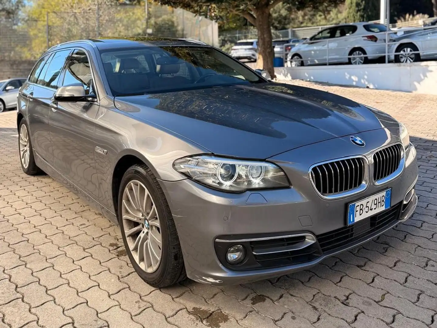 BMW 525 Serie 5 F11 Touring 525d Touring Luxury E6 Grigio - 1