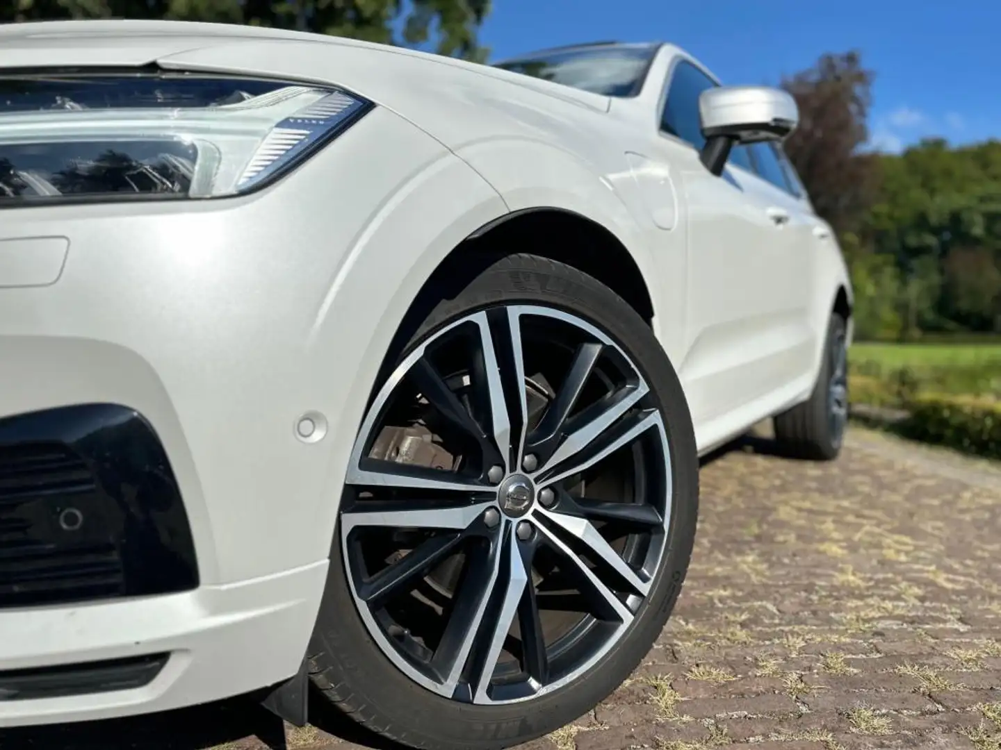 Volvo XC60 2.0 T8 Twin Engine AWD | R-Design | ACC | HUD | PA Blanco - 2