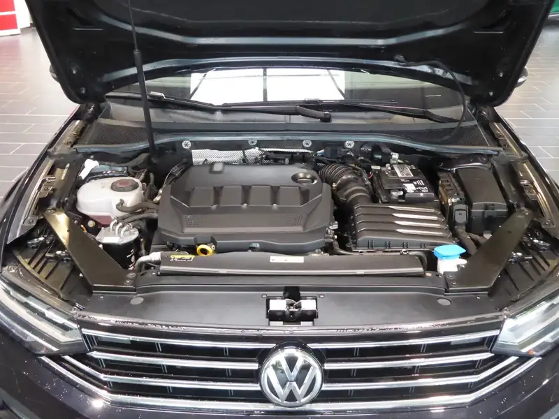 Annonce voiture d'occasion Volkswagen Passat Variant - CARADIZE