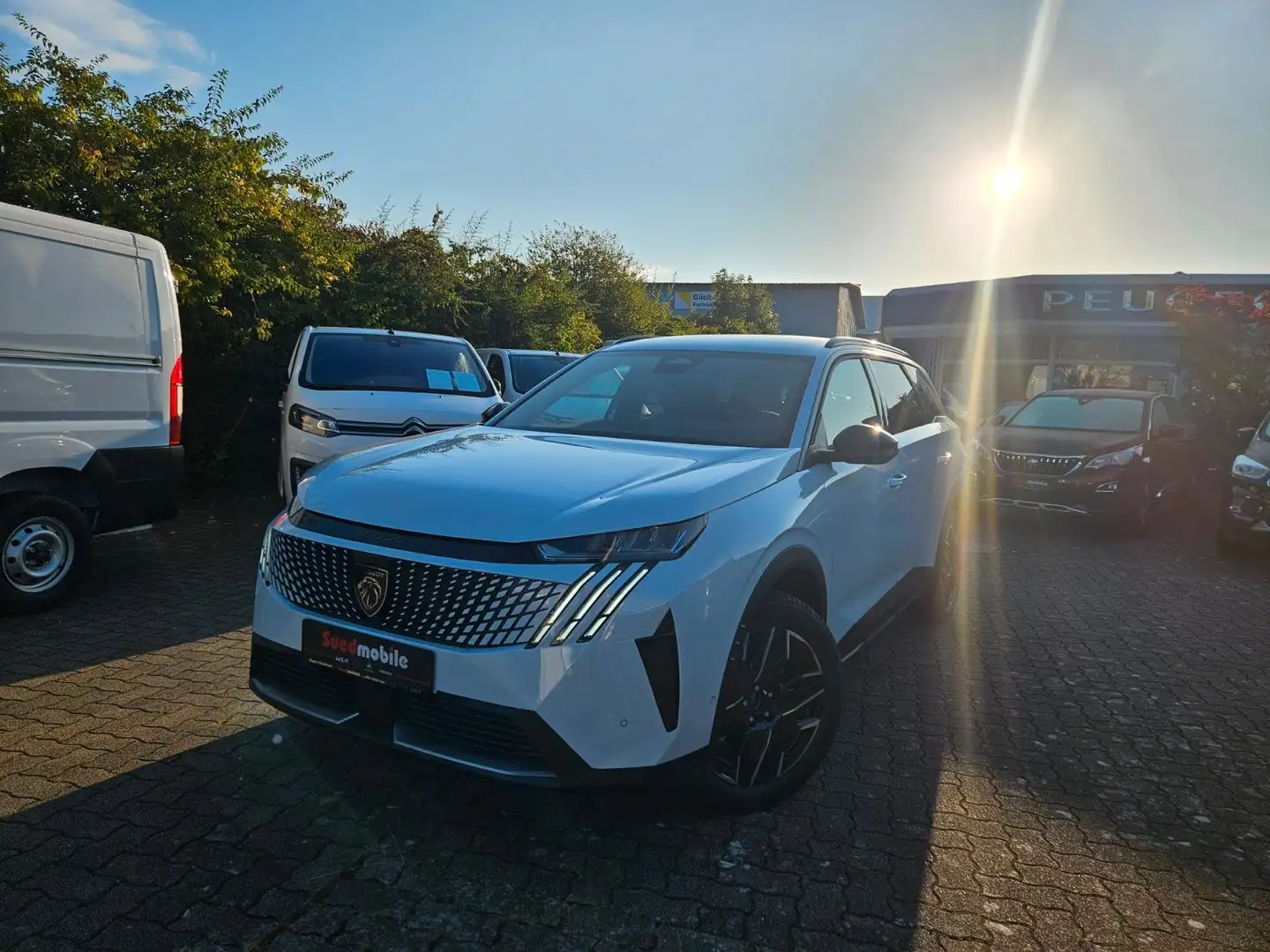 Peugeot 5008 Hybrid 136 e-DSC6 Allure (K) Blanc - 1