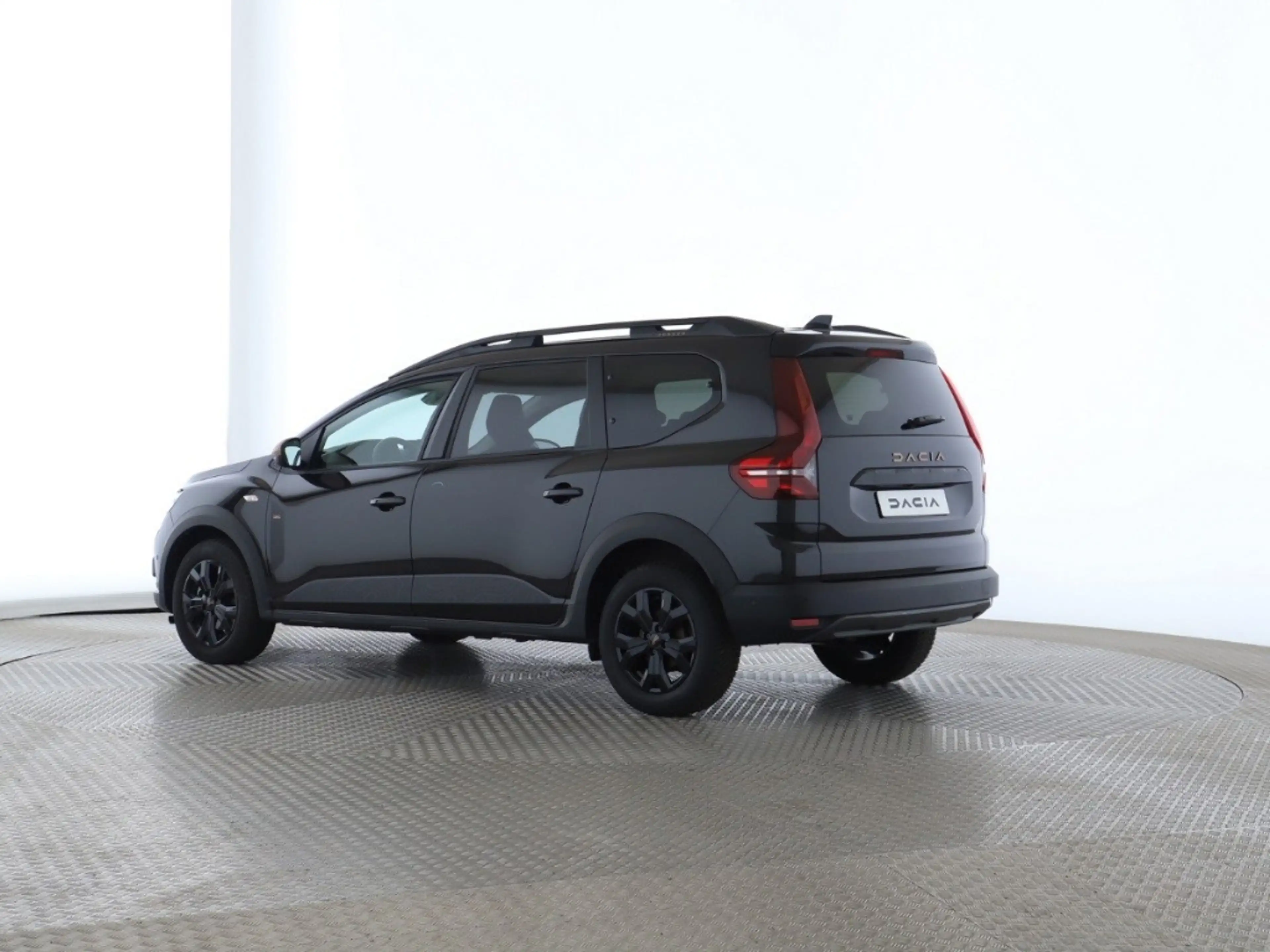Dacia Jogger EXTREME TCe 110 RENEW Extreme 7-SITZER+NAVI+LED — photo 4