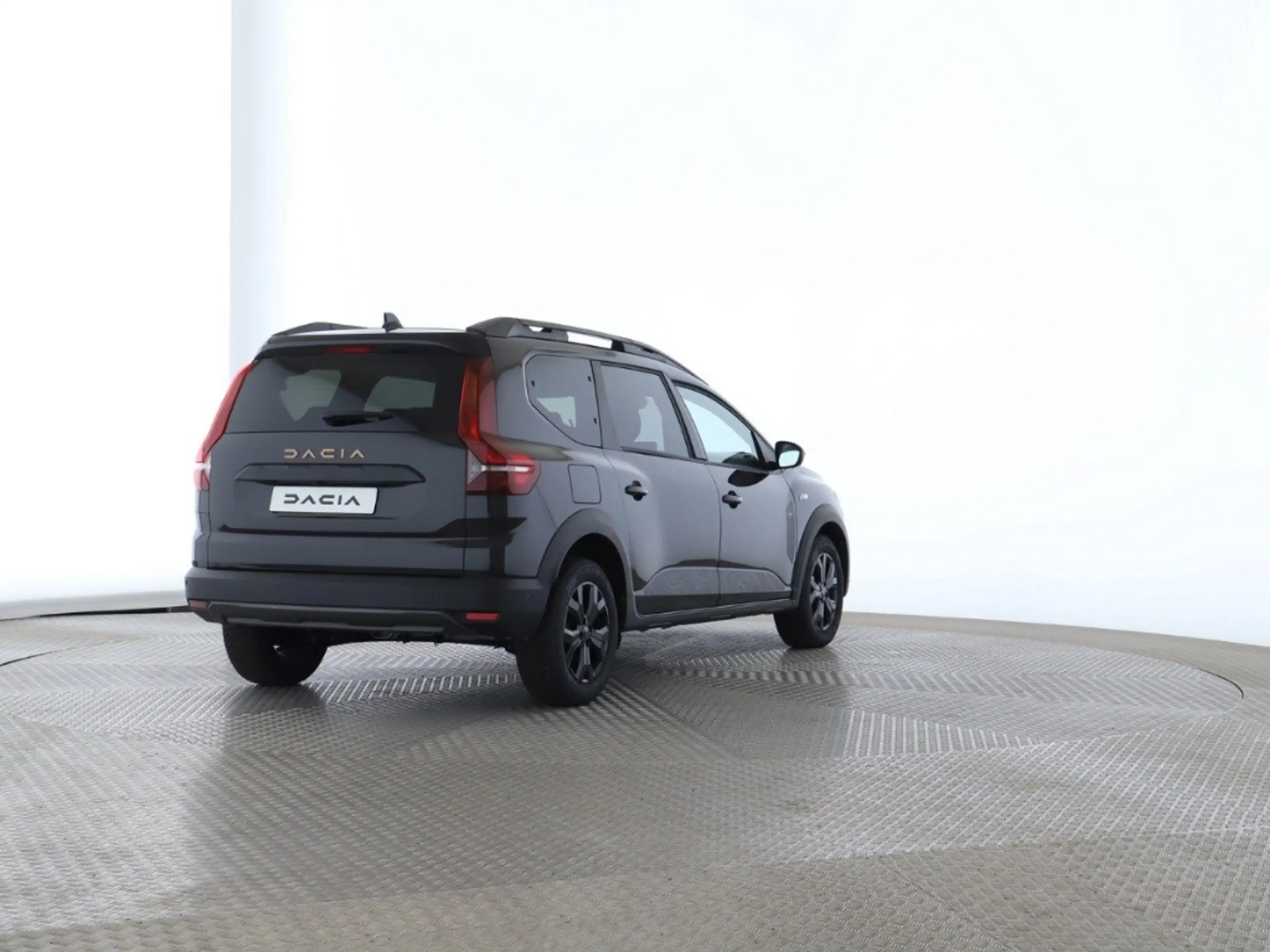Dacia Jogger EXTREME TCe 110 RENEW Extreme 7-SITZER+NAVI+LED — photo 6