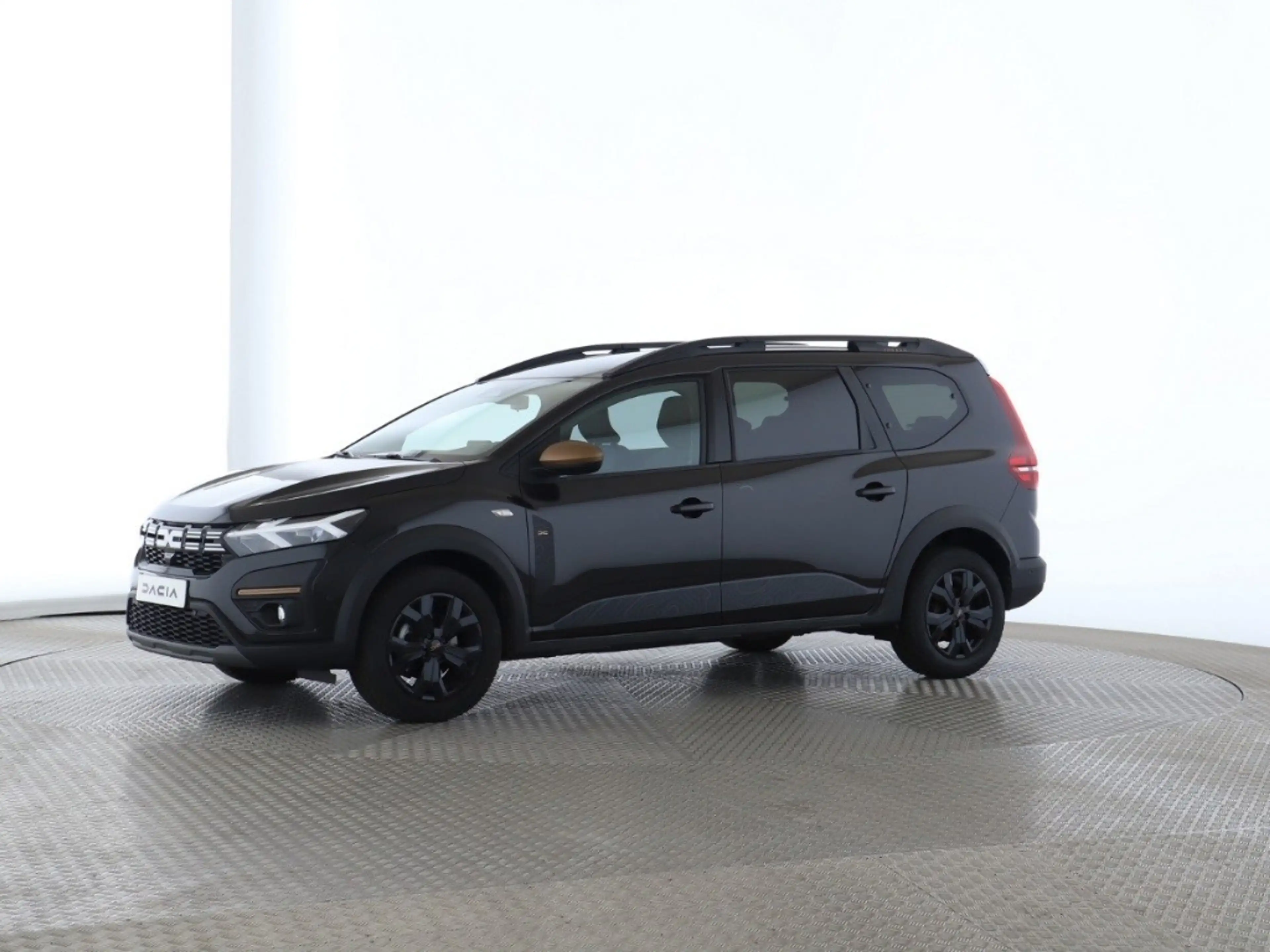 Dacia Jogger EXTREME TCe 110 RENEW Extreme 7-SITZER+NAVI+LED — photo 2