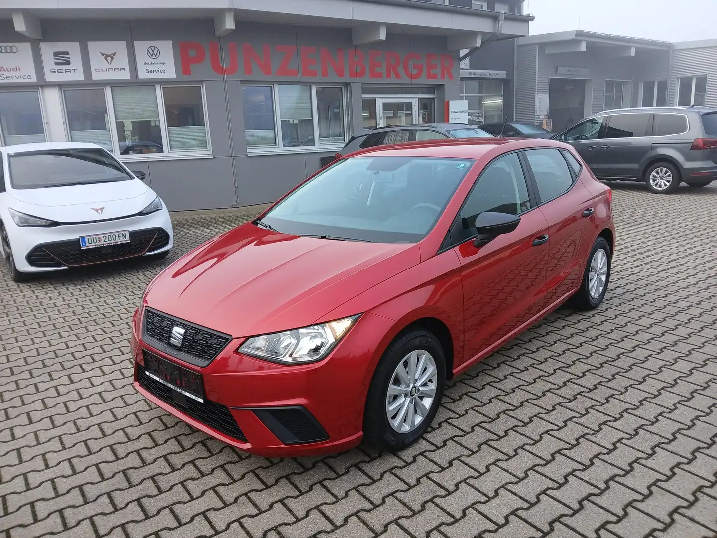 SEAT Ibiza Reference Rosso - 1