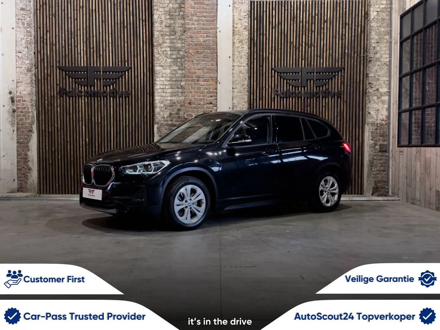BMW X1 xDrive25e*PHEV*HUD*ZETELVERW.*DAB*LED* Zwart - 1