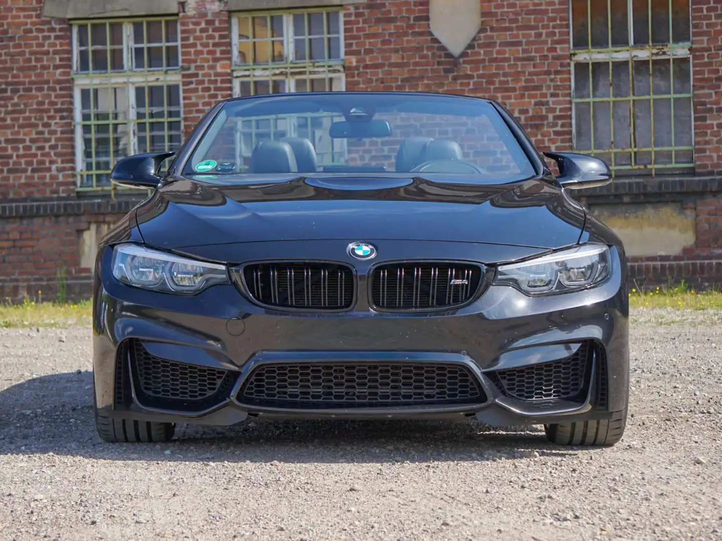 BMW M4 Cabrio DKG Competiton inkl. BMW Repair bis 6/26 Schwarz - 2