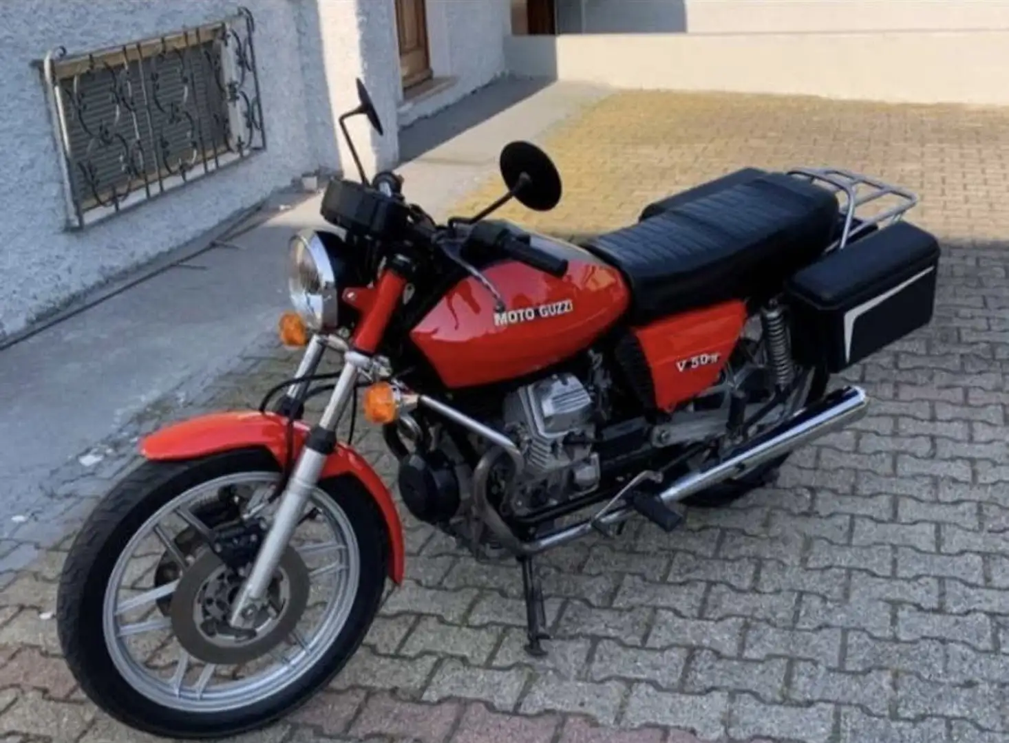 Moto Guzzi V 50 II serie - 1