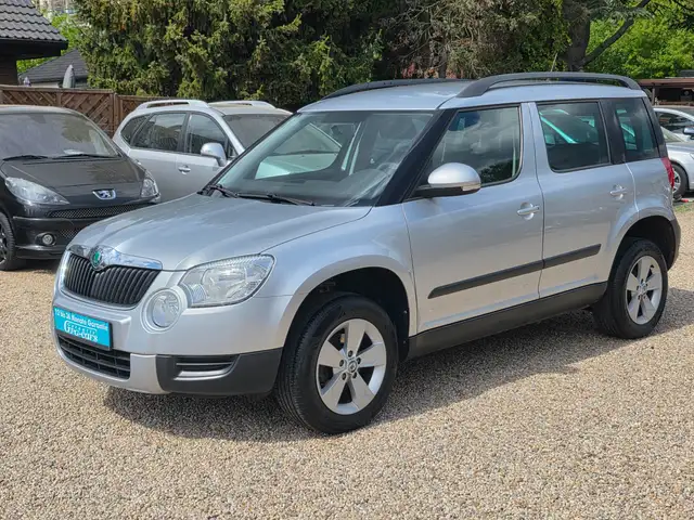 Skoda Yeti Yeti 1.2 TSI DSG*Automatik*Klima*PDC*Sitzh.*