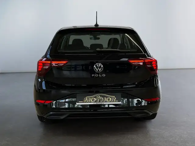 Volkswagen Polo view 5