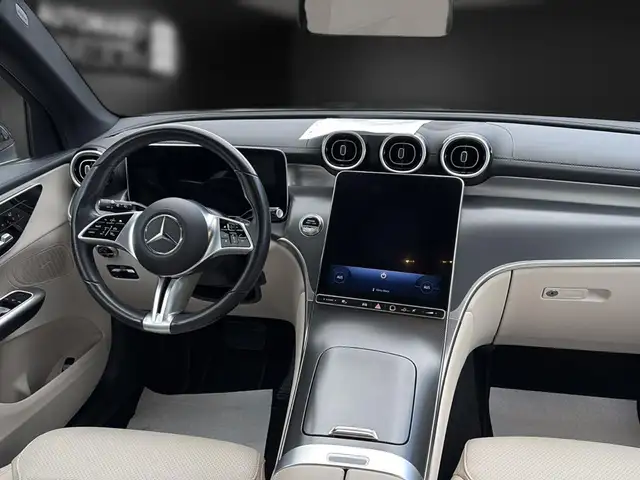 Mercedes-Benz 220 view 15