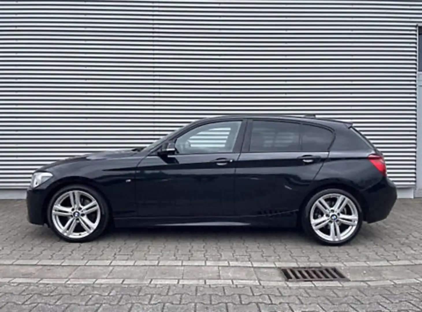 BMW 120 120 d Schwarz - 2