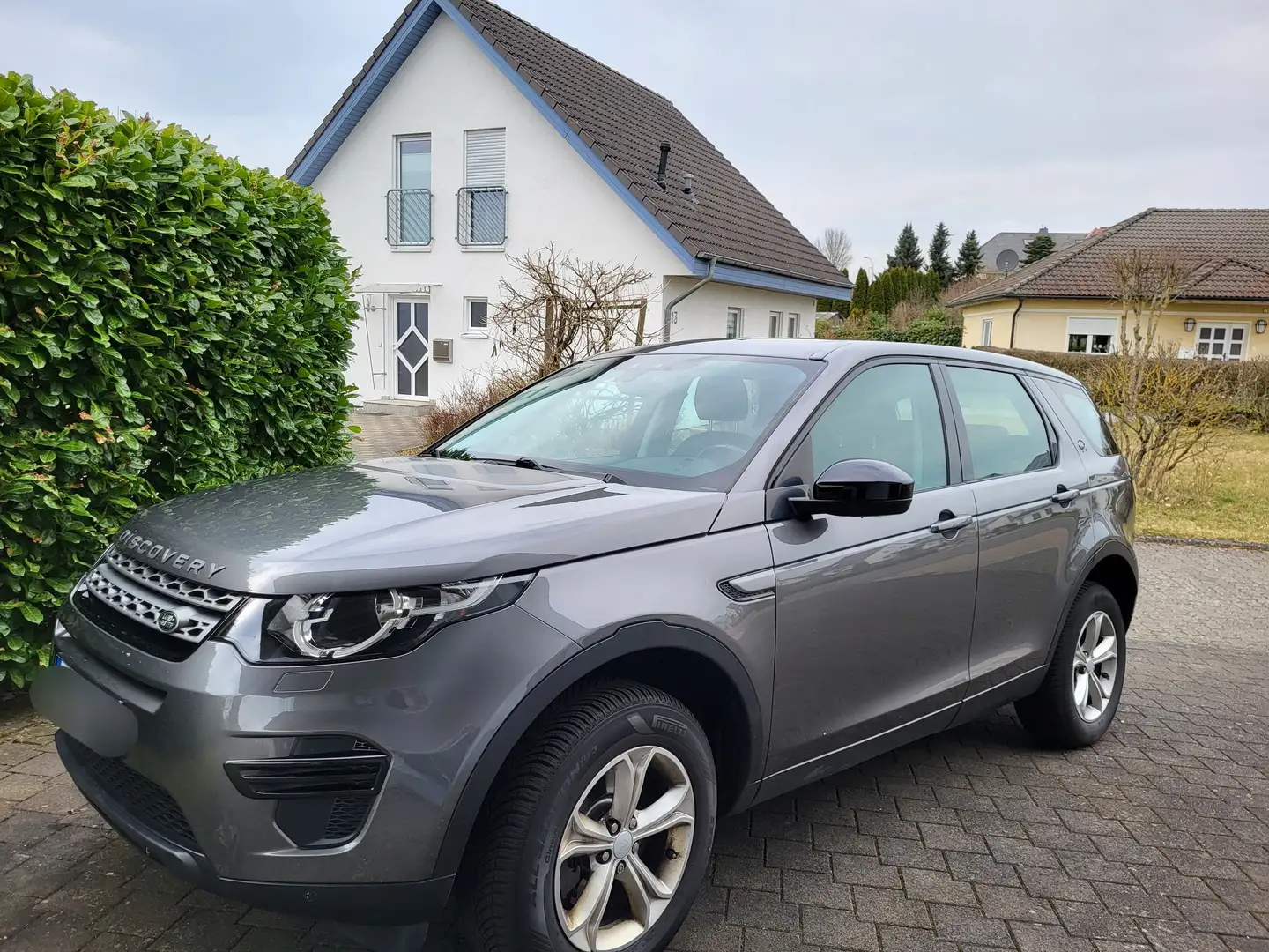Land Rover Discovery Sport Discovery Sport TD4 Aut. 7-Sitze Grau - 1