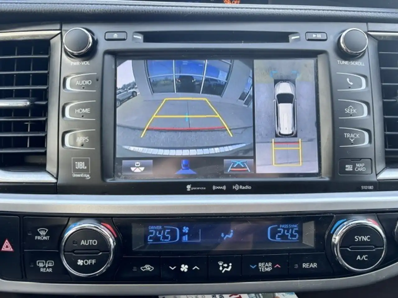 Toyota Highlander снимка Toyota Highlander