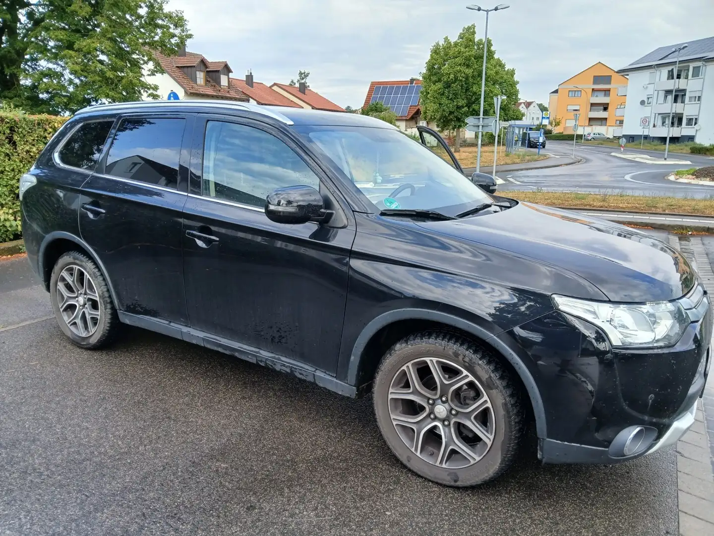 Mitsubishi Outlander Style+ Intense 4WD - 1