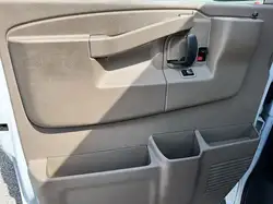 GMC Savana снимка GMC Savana