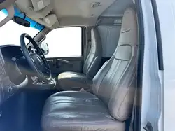 GMC Savana снимка GMC Savana