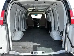 GMC Savana снимка GMC Savana