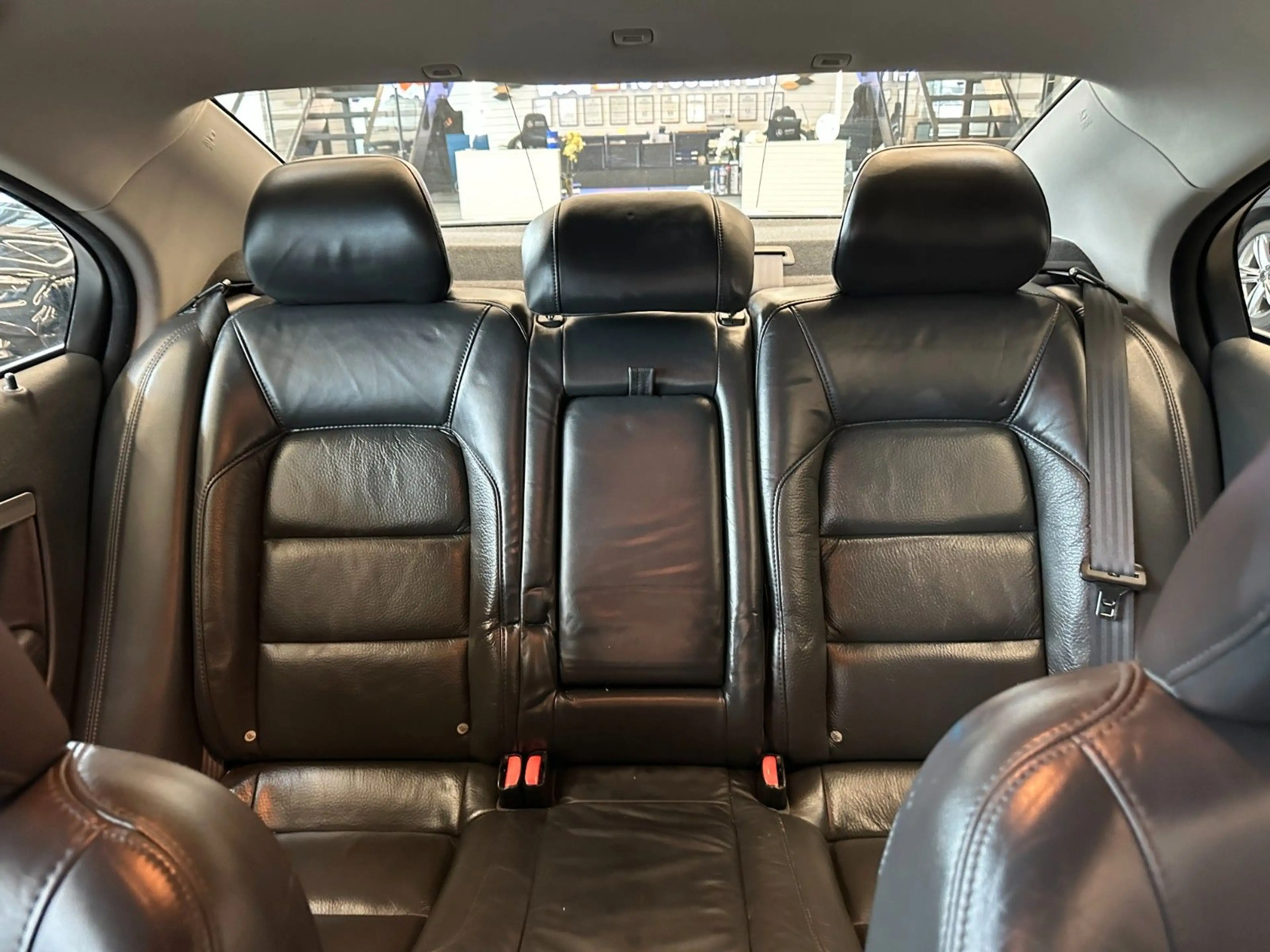 Volvo S80 Lim. D3 Summum *BiXenon*Standh*1.Hand* — photo 12