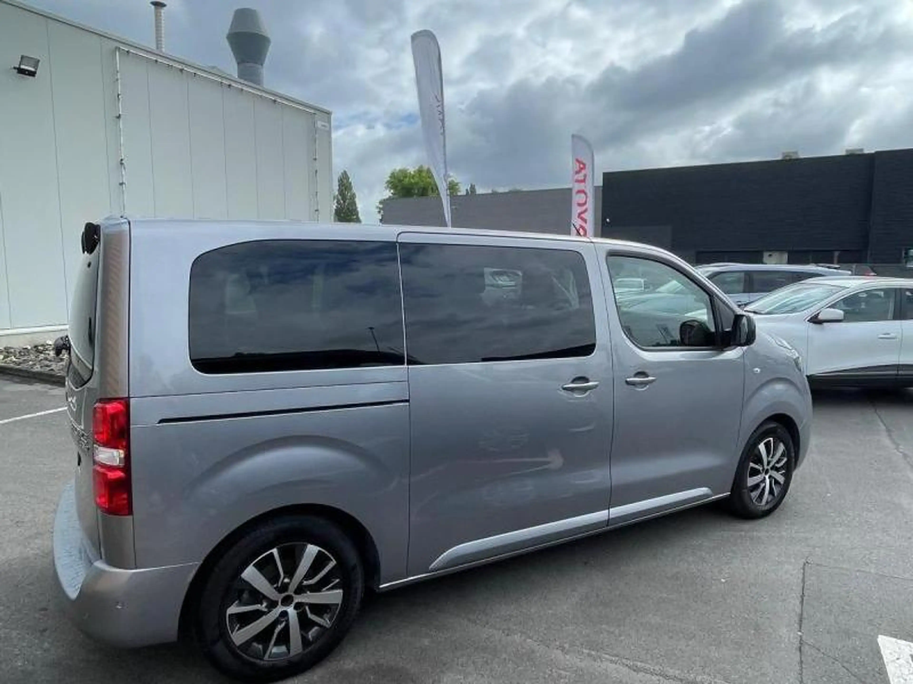Toyota Verso Family 8pl — photo 15
