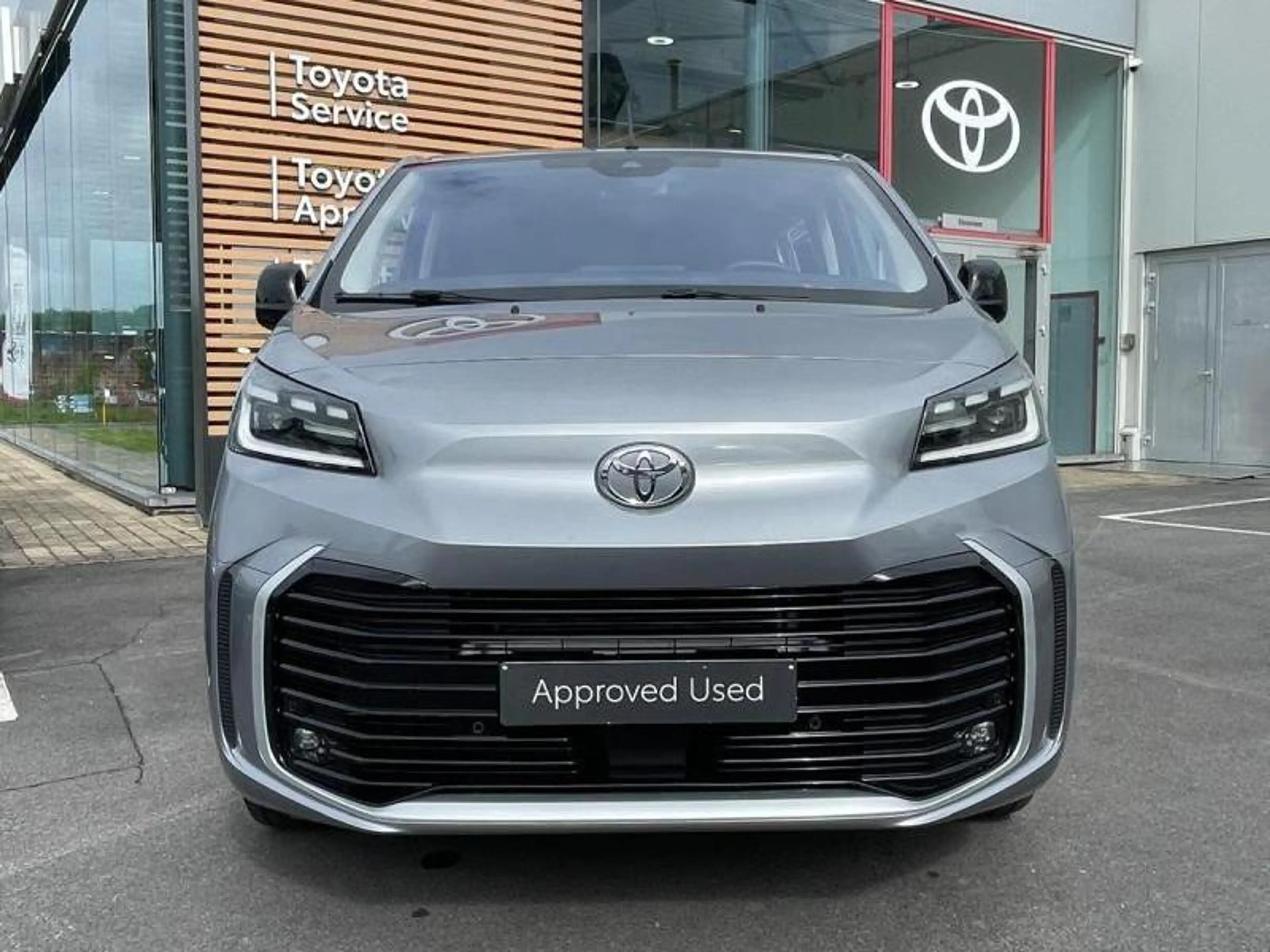 Toyota Verso Family 8pl — photo 3