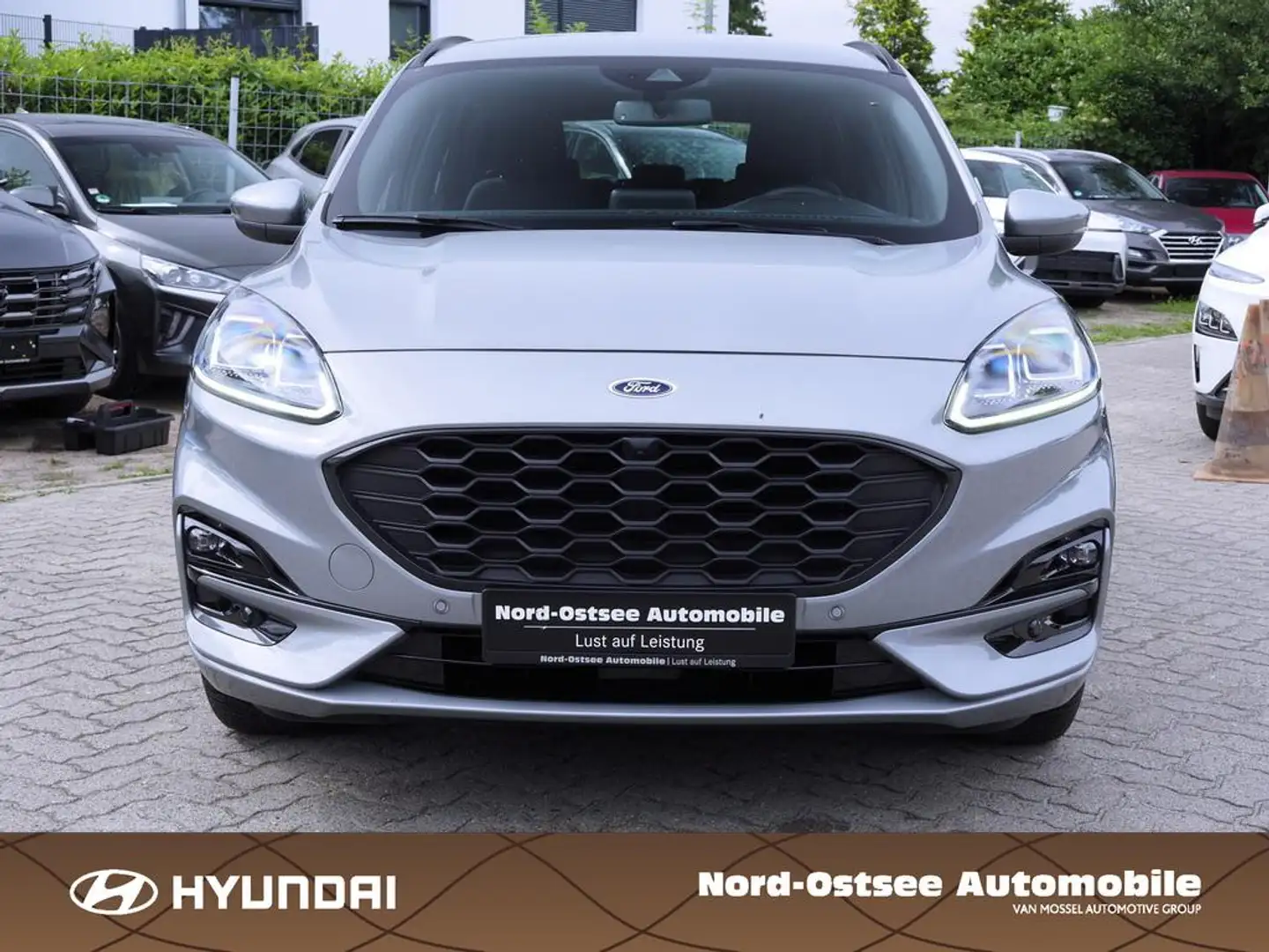 Ford Kuga 2.0 ST-Line  AUT LED AHK KAMERA Argent - 2