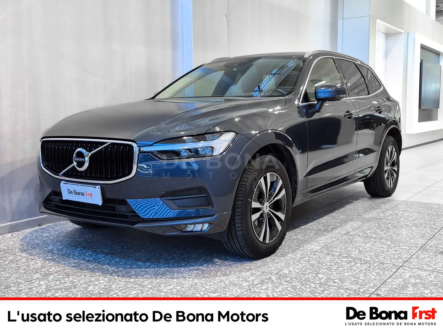 Volvo XC60 2.0 b4 momentum pro awd auto Grau - 1