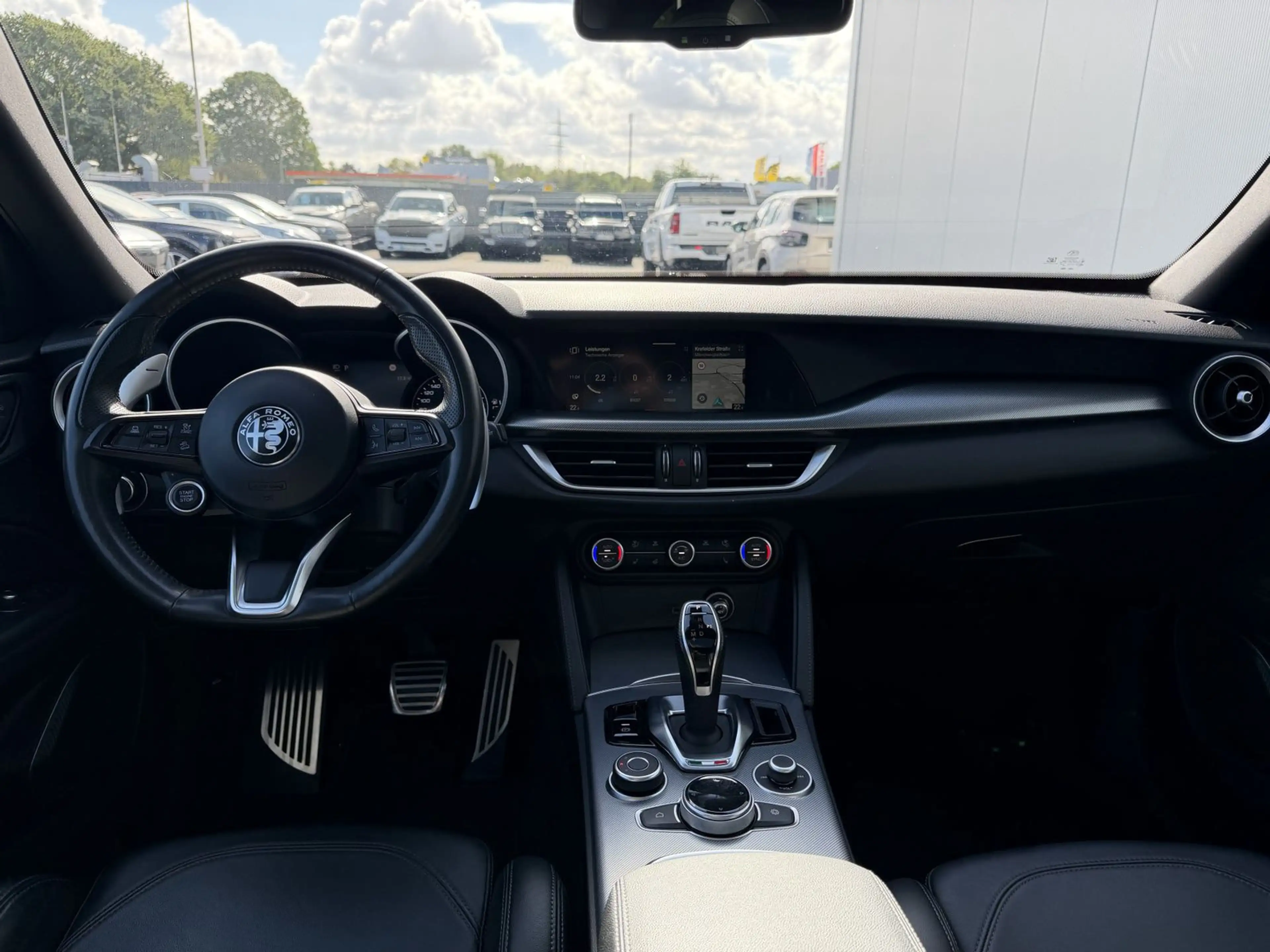 Alfa Romeo Stelvio Veloce 2.0 Turbo |Panoramadach — photo 12