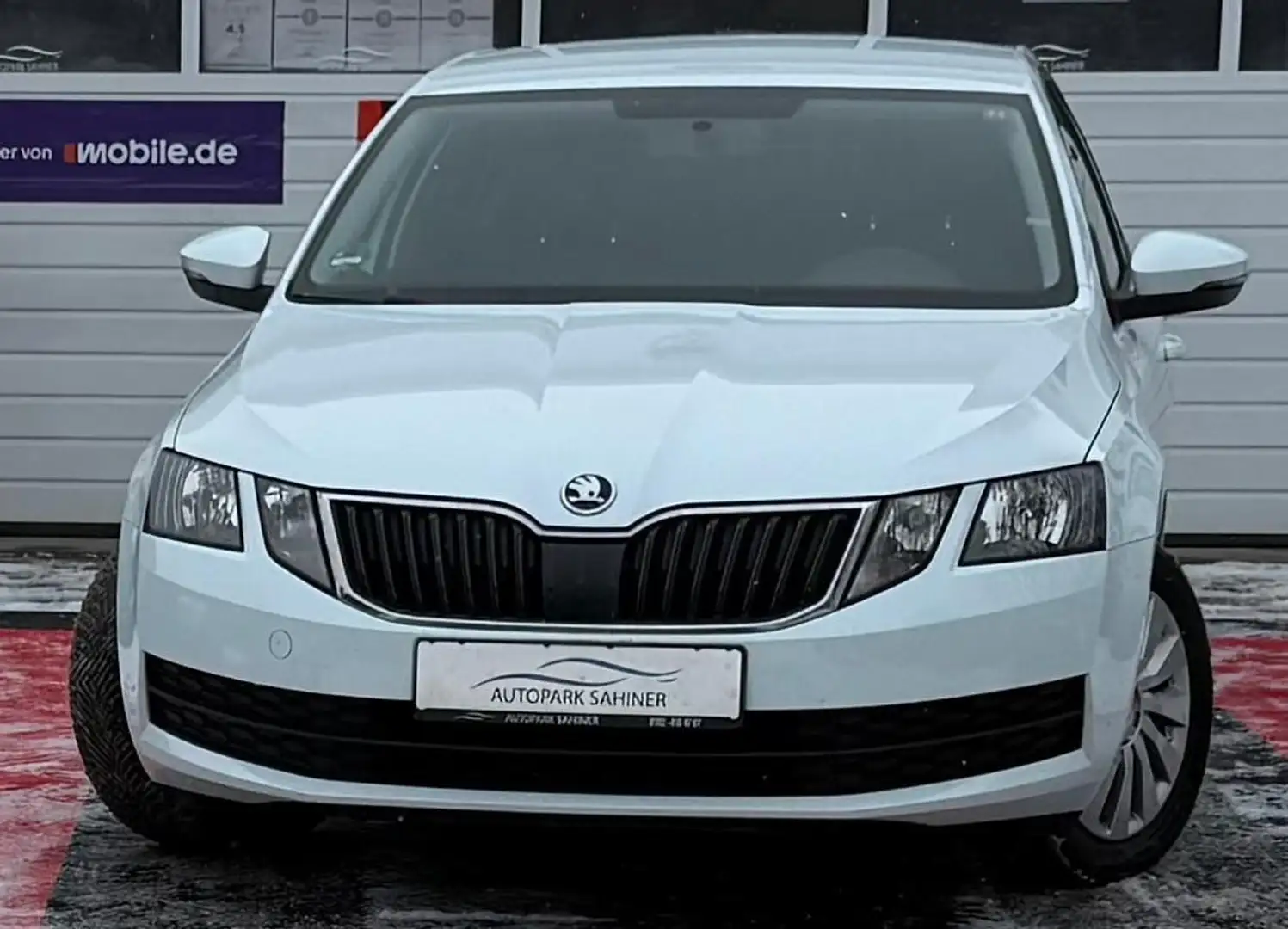 Skoda Octavia Lim.*TEMPOMAT*1.HAND* Weiß - 1