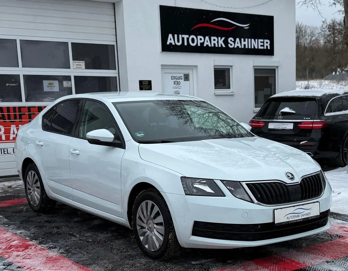 Skoda Octavia Lim.*TEMPOMAT*1.HAND* Weiß - 2