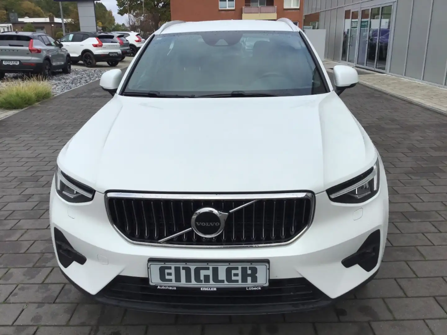 Volvo XC40 T4 Plus Bright Recharge Nebel Cam Navi Blanc - 2