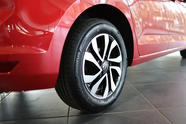 Volkswagen Touran view 7