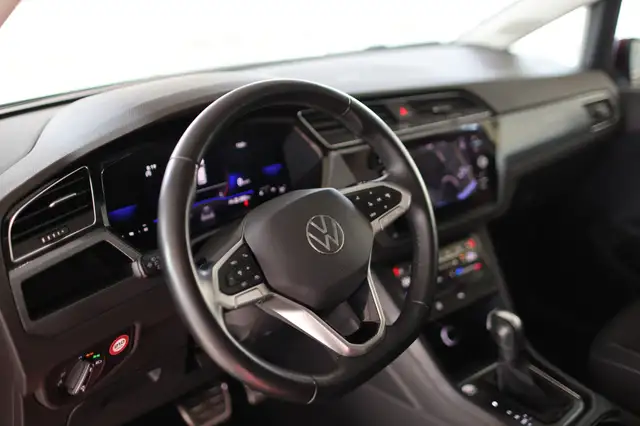 Volkswagen Touran view 10