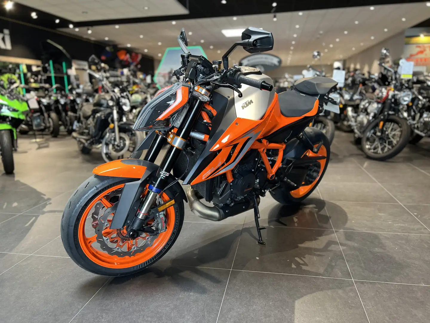 KTM 1290 Super Duke R Naranja - 1