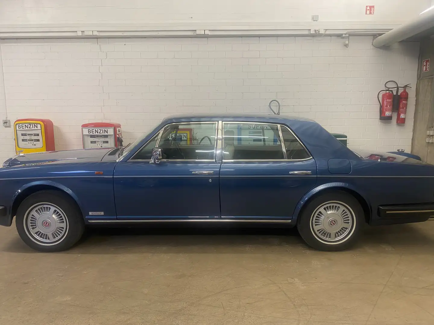 Bentley Eight Albastru - 1