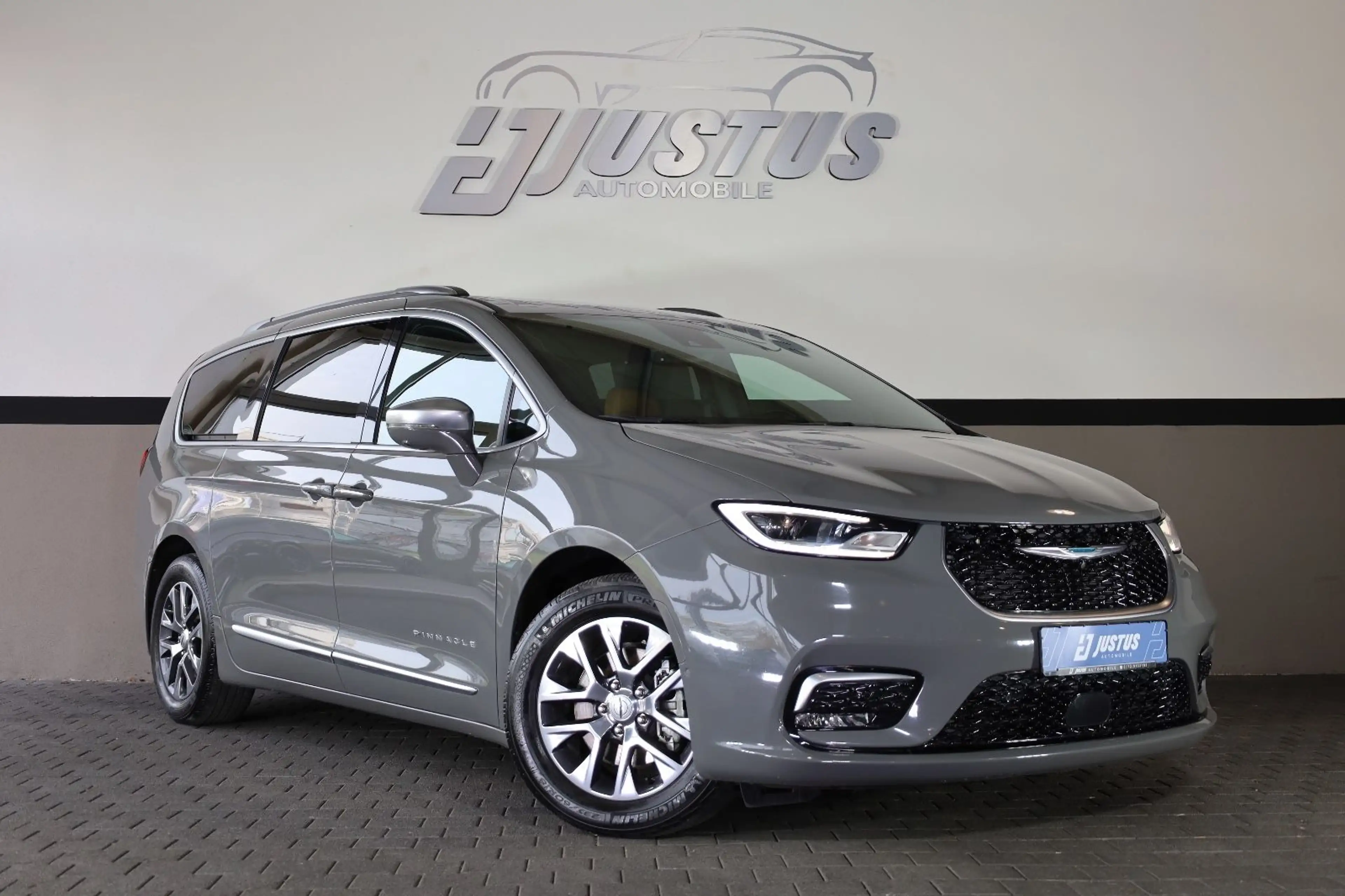 Chrysler Pacifica 3.6 Hybrid Pinnacle/360*/H&K/ACC/TTW/R18