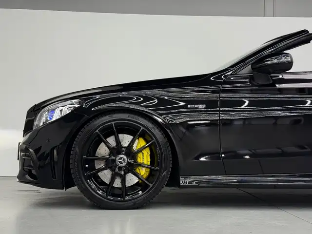 Mercedes-Benz C-Class view 9