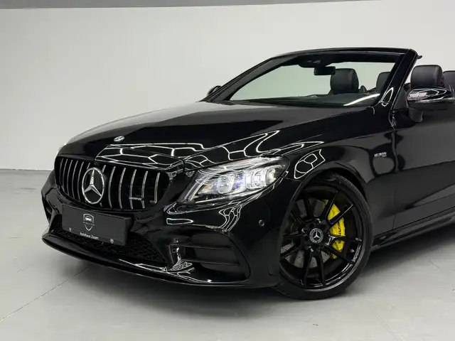 Mercedes-Benz C-Class view 4