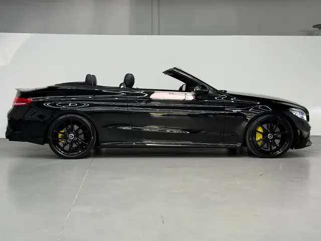 Mercedes-Benz C-Class view 24