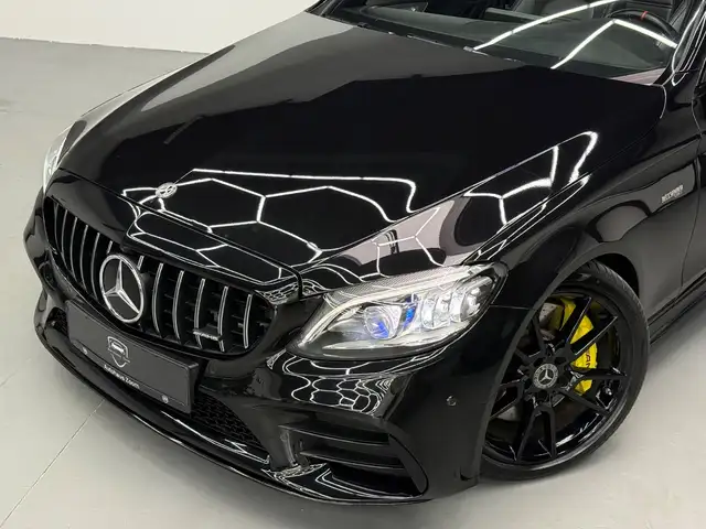 Mercedes-Benz C-Class view 5