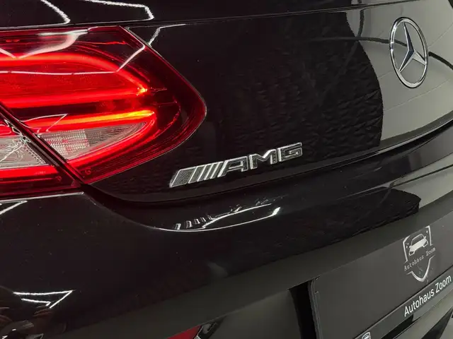 Mercedes-Benz C-Class view 18