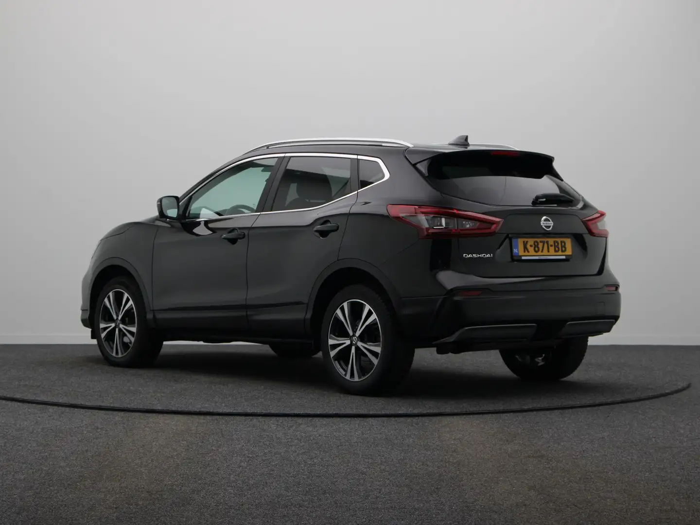 Nissan Qashqai 140pk DIG-T N-Connecta | Panoramadak | Climate con Zwart - 2