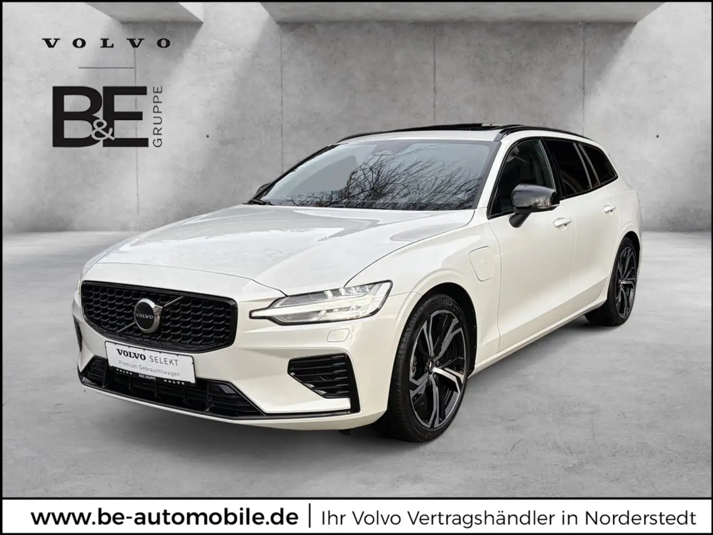 Volvo V60 T8 AWD Geartronic Recharge Plug-In Hybrid Weiß - 1