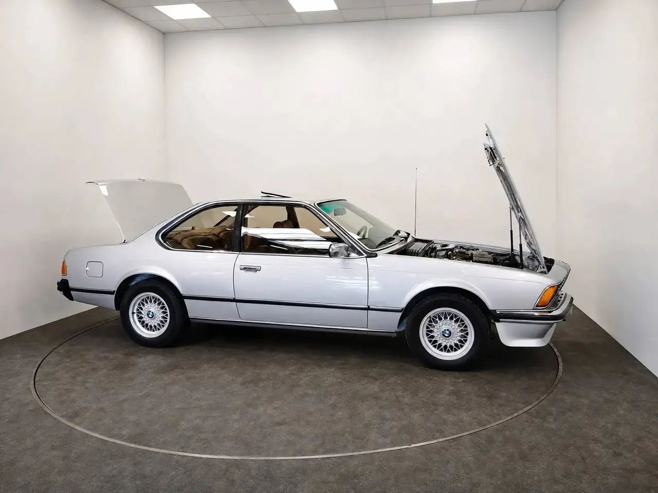 BMW 635 CSi met dogleg 5 bak, foto 6