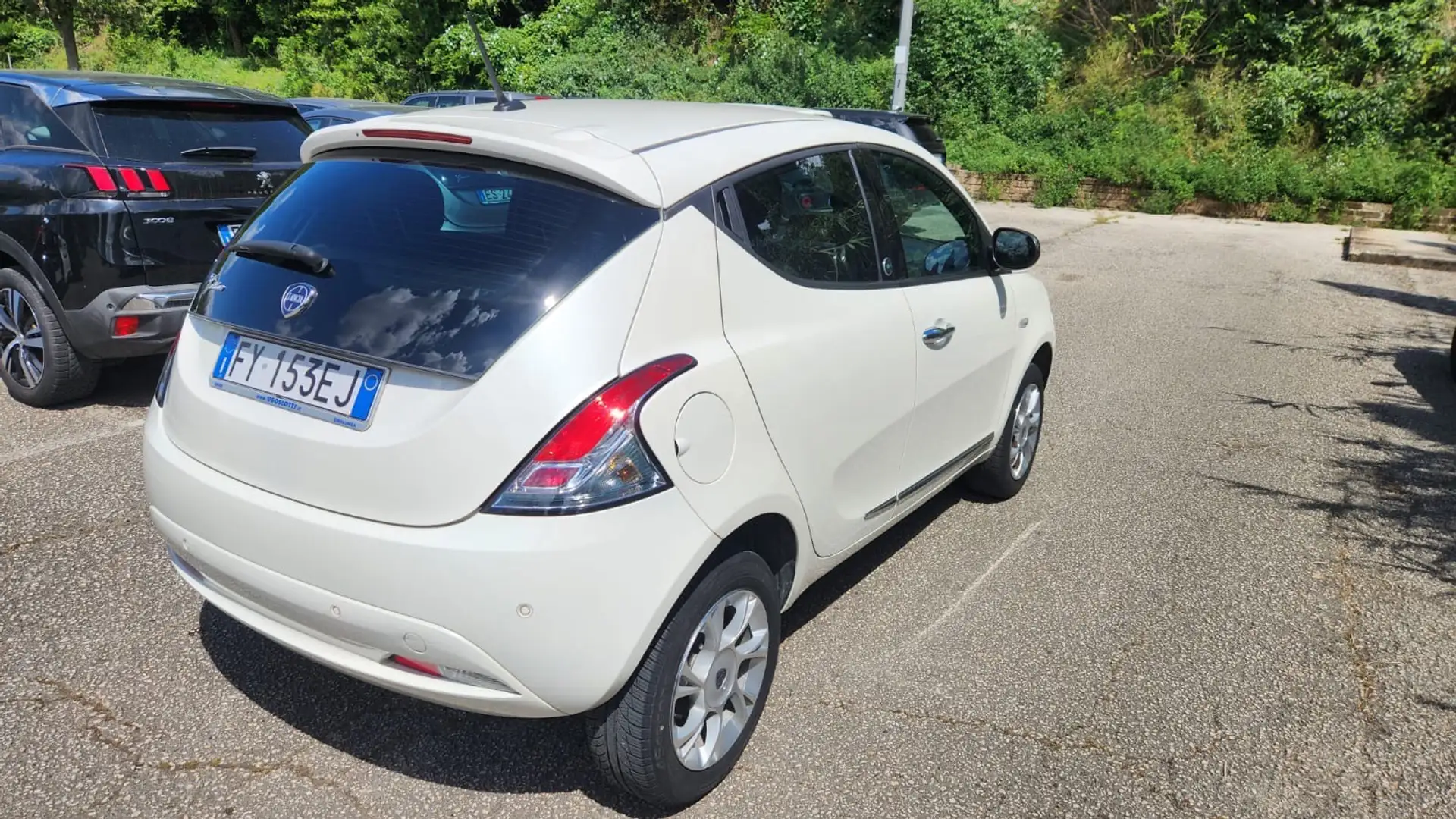 Lancia Ypsilon 0.9 t.air Gold ecochic metano 70cv my19 - 2