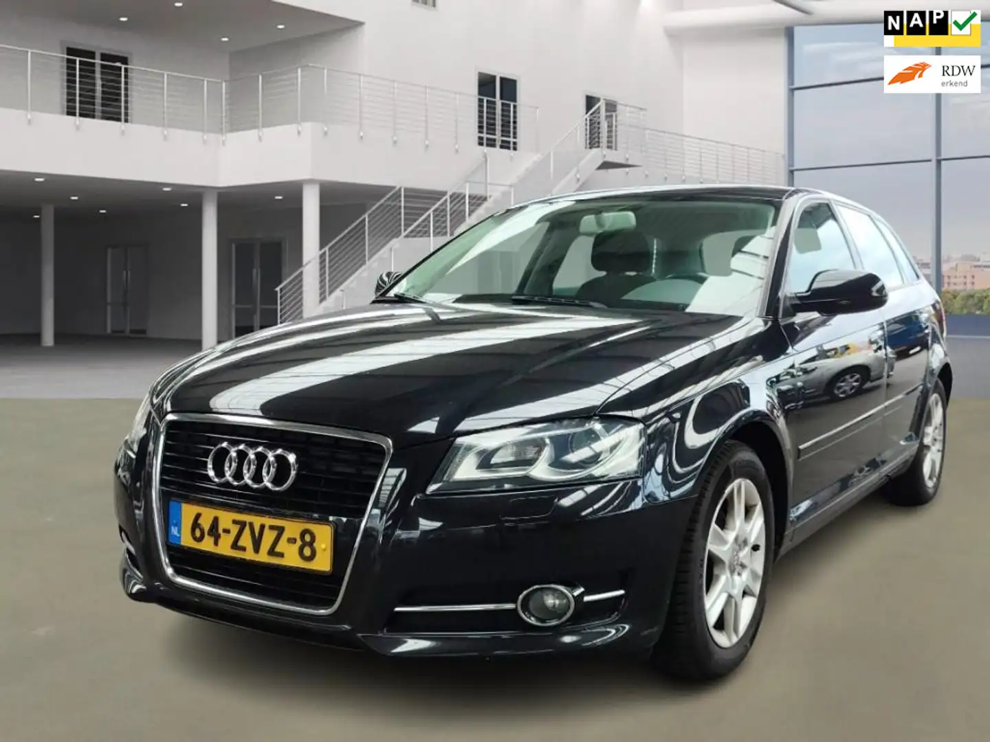 Audi A3 Sportback 1.2 TFSI Attraction Advance // NL. PRIJS Noir - 1