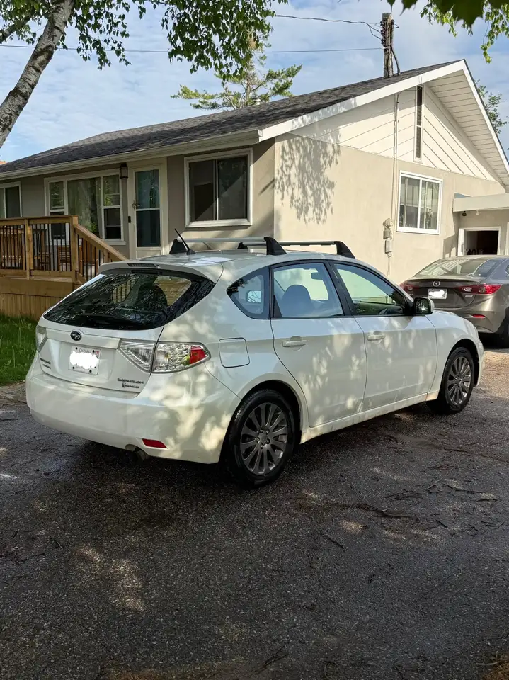Subaru Impreza снимка Subaru Impreza